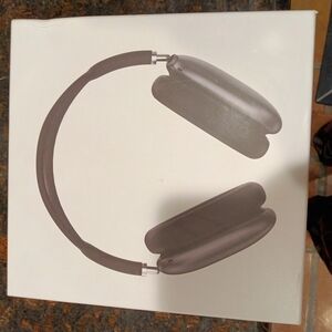 Premium Over-Ear Headphones - Silver
